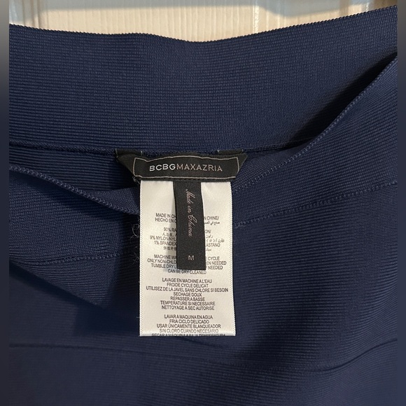 BCBGMaxAzria Alexa Bandage Pencil Skirt, Navy Blue, Sz M - Picture 5 of 7
